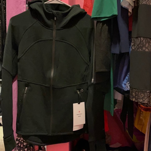 Lulu Lemon Furry Fleece Jacket Sold Out Online - Picture 4 of 6